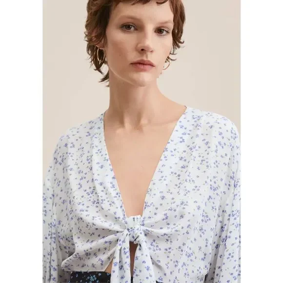 MANGO Dress. Contrasted, front ties MANGO dress - Picture 4 of 14